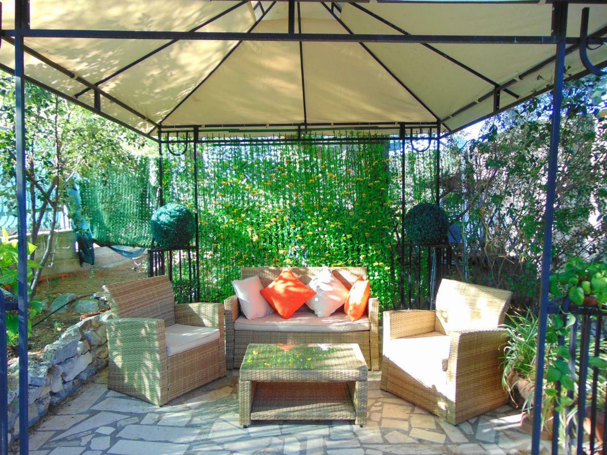 Villa Antonio Calderisi Βιέστε Εξωτερικό φωτογραφία